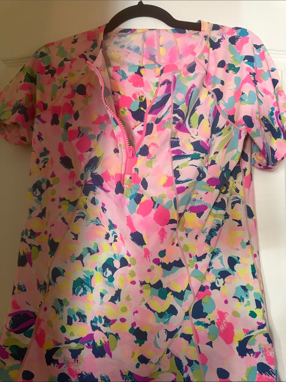 Lilly Pulitzer 2pc Floral Pink Short-Sleeve Women’s Top small top med leg. Good